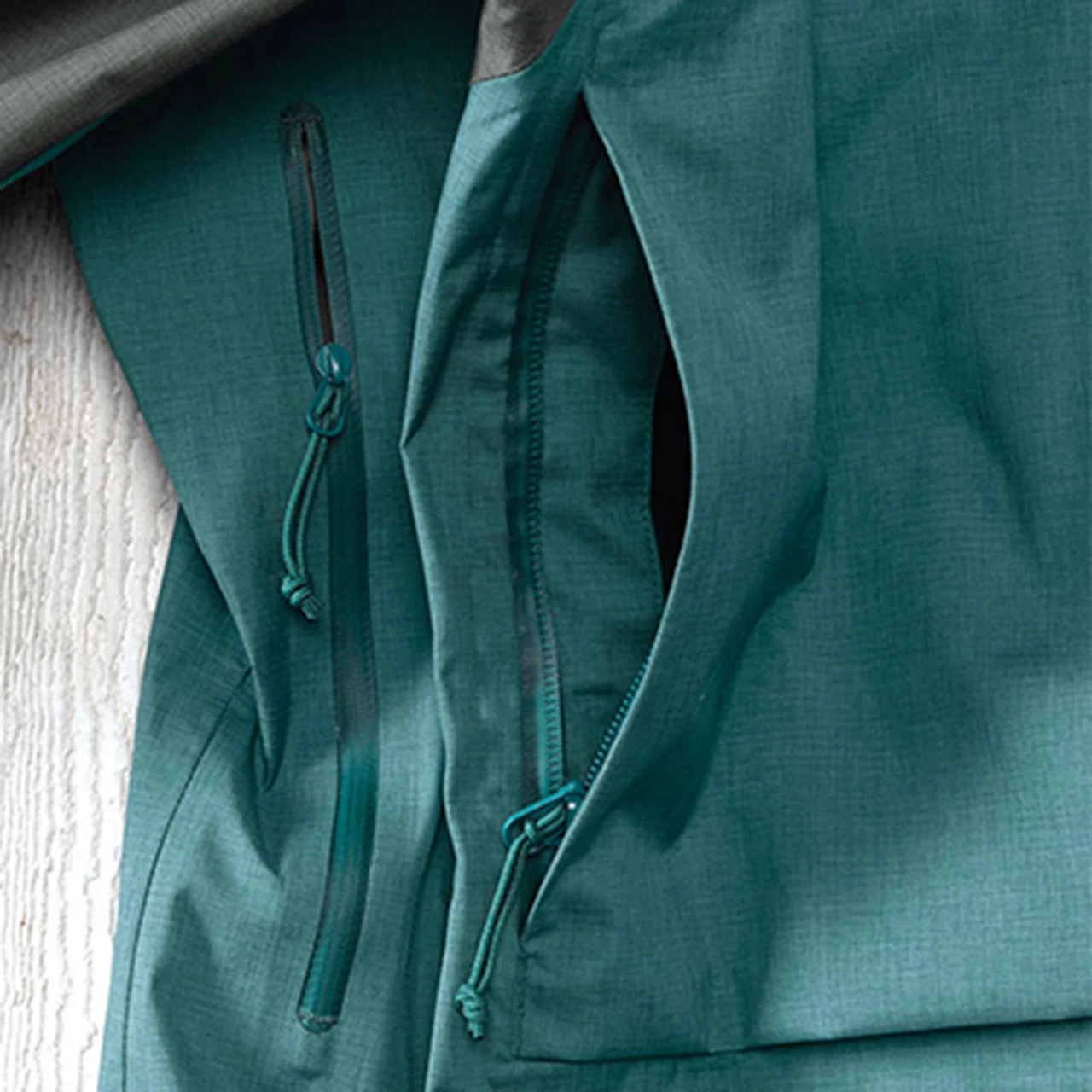 Orvis Women's Pro Wading Jacket - Image 5